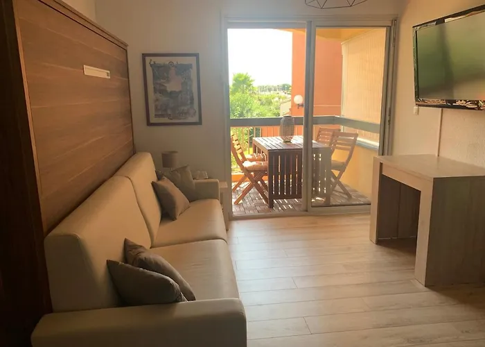 Bel Avec Terrasse Entre Et Port *